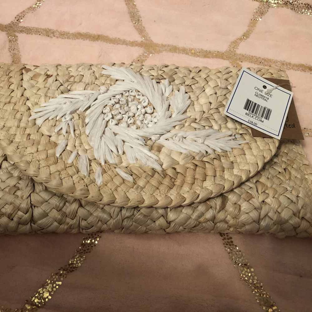 BELK STRAW CLUTCH